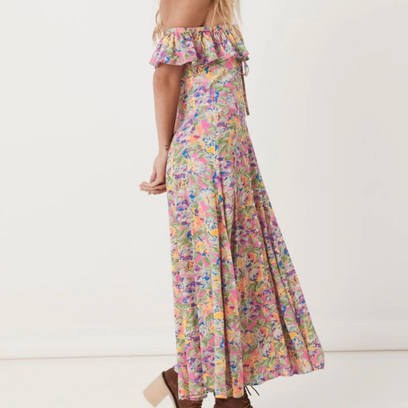 ❣️MOVING SALE ❣️Spell Dolly Off the Shoulder Gown - Picture 7 of 8